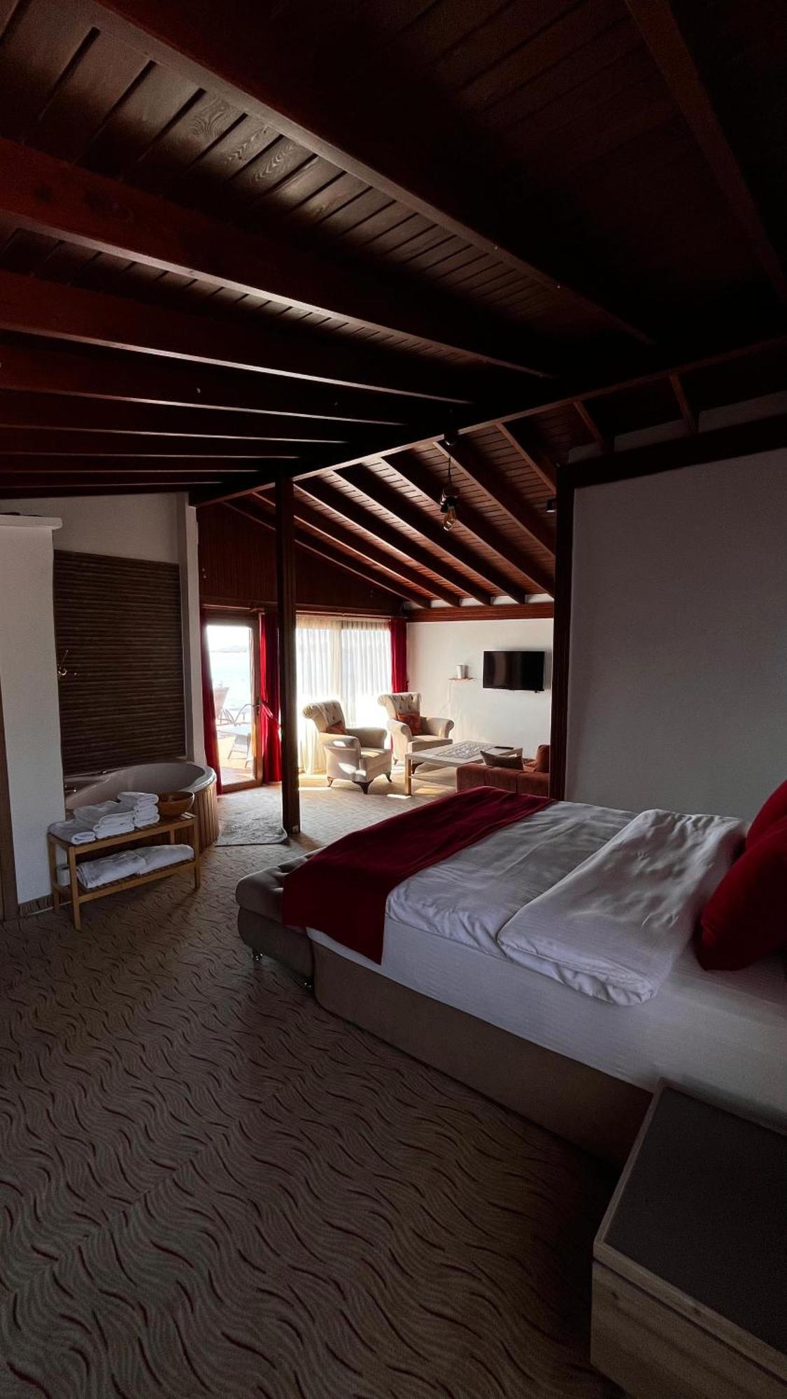 Foca Antik Otel Εξωτερικό φωτογραφία