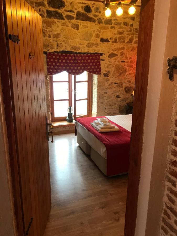 Foca Antik Otel Εξωτερικό φωτογραφία